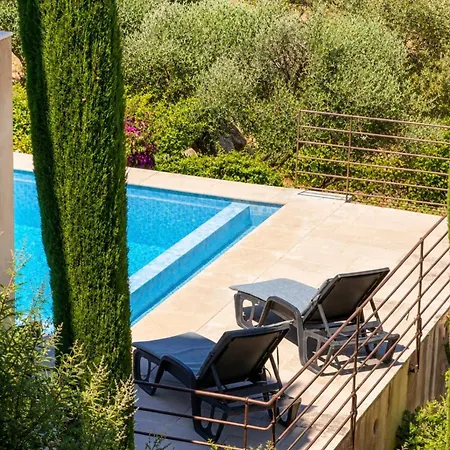 Panorama Unique Sur La Baie De Villa Calvi (Corsica)