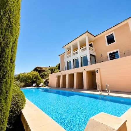 Villa Panorama Unique Sur La Baie De Calvi (Corsica)